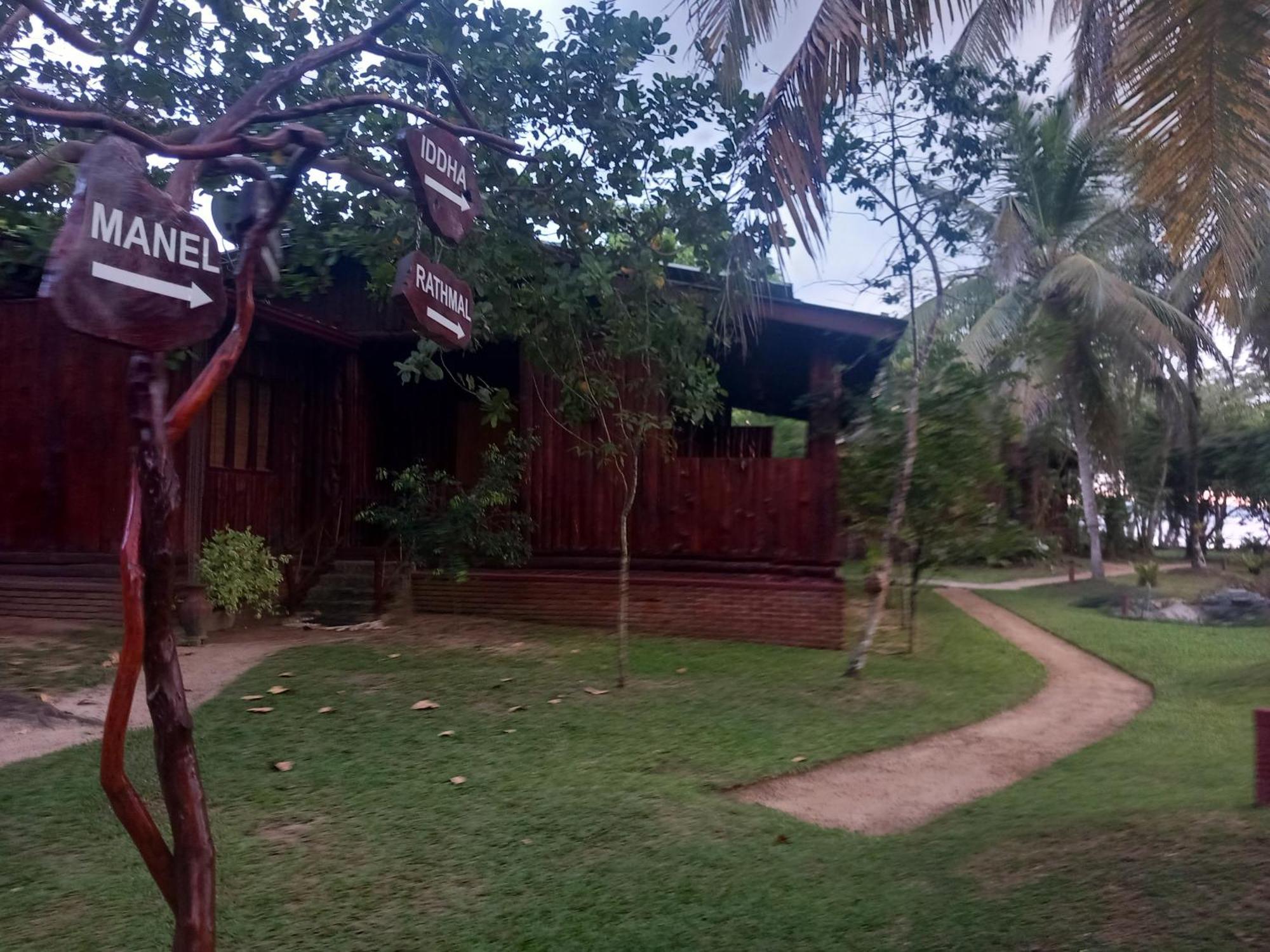 Lake Resort Bolgoda Wadduwa Exterior photo